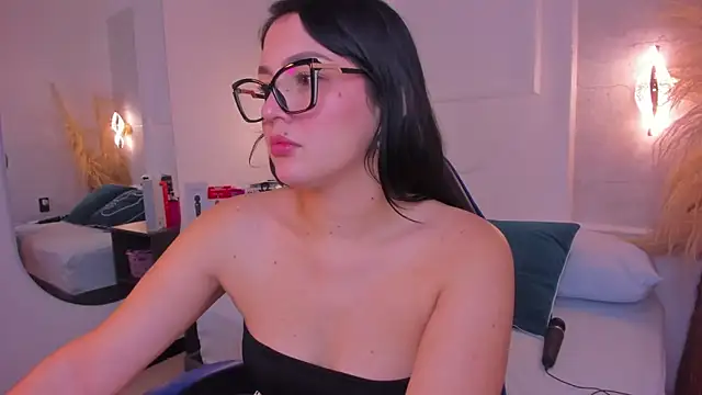 cristina gallardo online show from May 9, 2:37 am