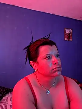 Hanna Kieran online show from December 1, 3:02 pm