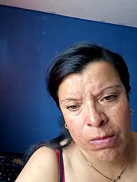 Hanna Kieran online show from November 23, 3:00 pm