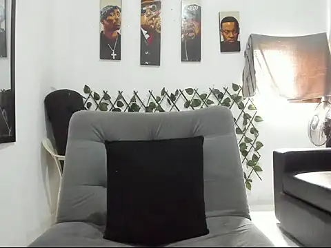 Latins Boss online show from April 17, 6:44 pm