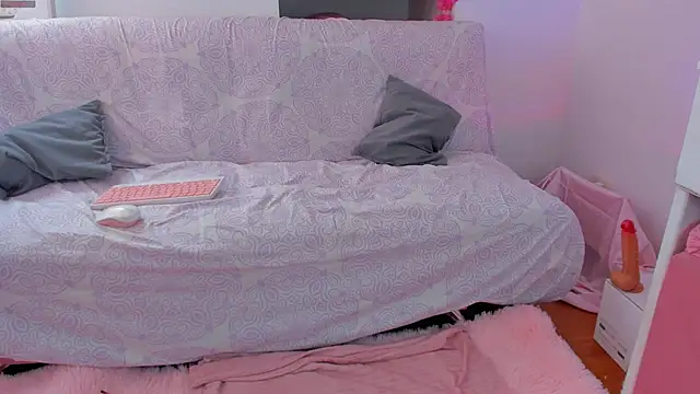 Danesacronin online show from April 7, 8:32 pm