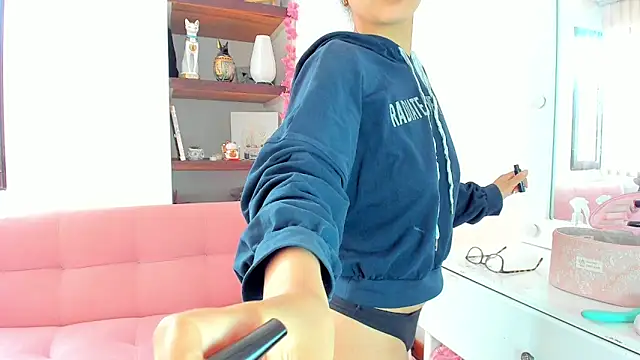 Danesacronin online show from November 5, 7:39 pm