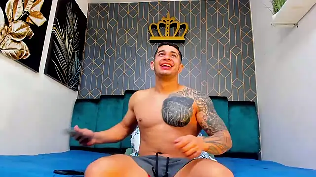 king falconer online show from September 30, 2:39 am