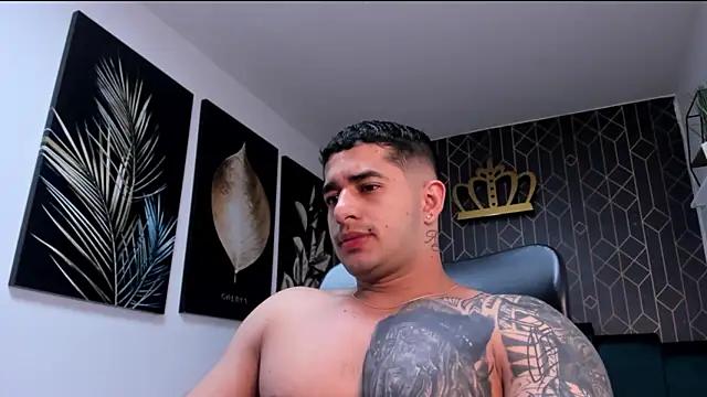 king falconer online show from January 8, 2:39 am