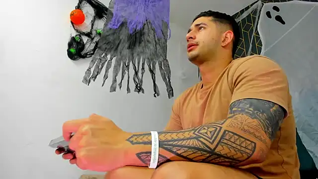 king falconer online show from October 15, 2:54 am