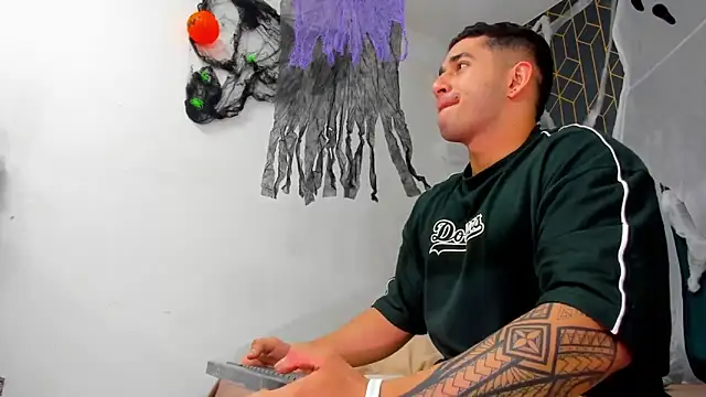 king falconer online show from October 14, 4:02 am