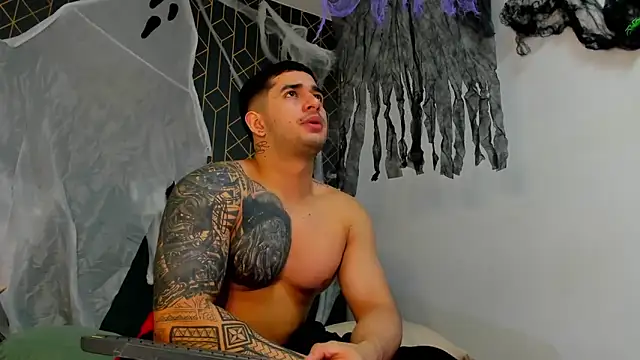 king falconer online show from October 30, 2:43 am