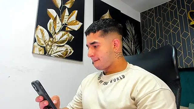 king falconer online show from December 1, 12:11 am