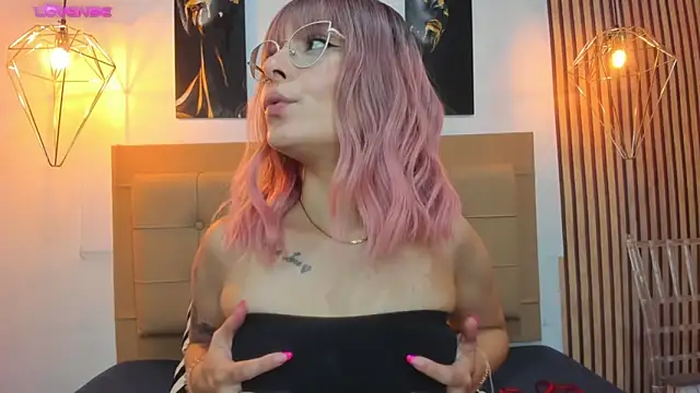 alesziarose online show from November 21, 7:57 pm