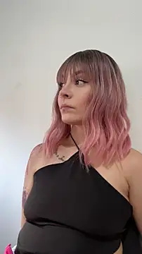 alesziarose online show from November 17, 7:18 pm