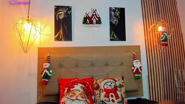 alesziarose online show from November 28, 7:58 pm