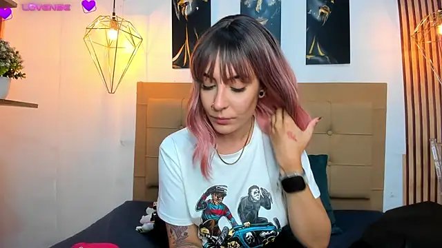 alesziarose online show from September 13, 7:36 pm