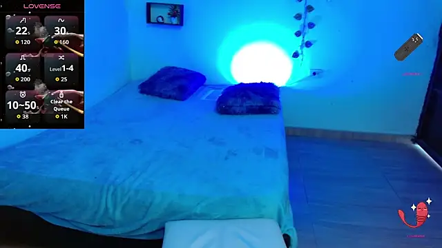 Pamela 28 online show from November 22, 9:35 pm