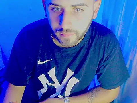 Snapshot of Pipe_sexxx chatting on September 24, 12:29 am Pipe sexxx online show from September 24, 12:29 am