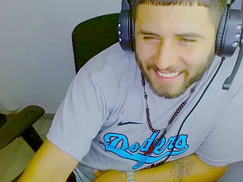 Snapshot of Pipe_sexxx chatting on September 23, 1:01 am Pipe sexxx online show from September 23, 1:01 am
