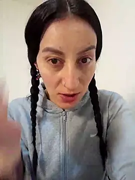 Oriana111 online show from October 24, 12:59 pm