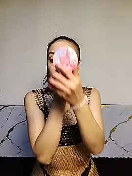 Oriana111 online show from May 24, 3:17 am