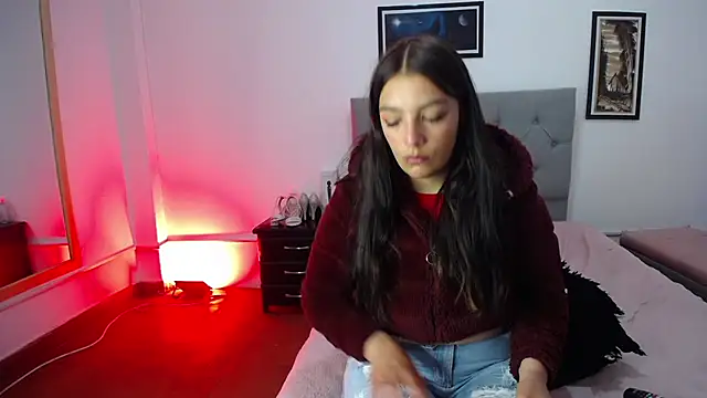 Esmeraldaa- online show from November 8, 3:54 am