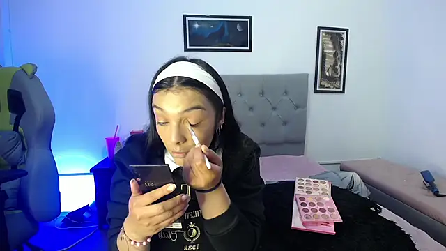 Esmeraldaa- online show from October 26, 5:08 am