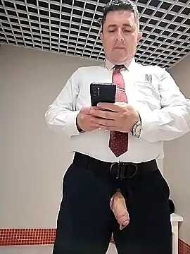 BigCristh79 online show from January 6, 1:09 am