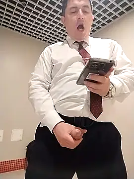 BigCristh79 online show from April 14, 2:16 am