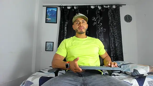 magnusclark online show from November 23, 1:59 am