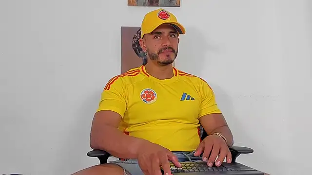 magnusclark online show from June 4, 7:18 pm