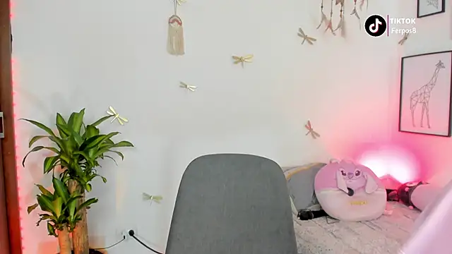 princessluna 19 online show from February 3, 8:03 pm