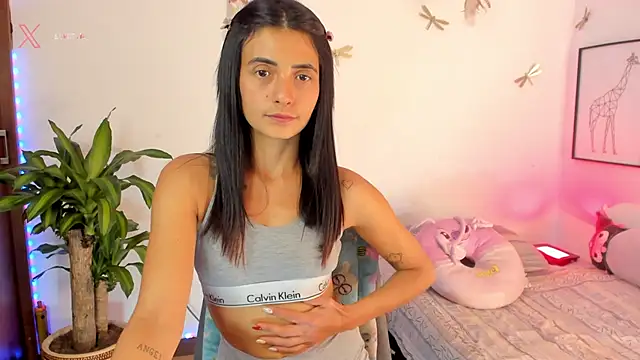 princessluna 19 online show from March 27, 8:21 pm