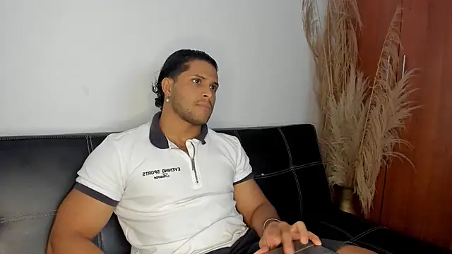 Evansdark1 online show from February 6, 10:50 pm