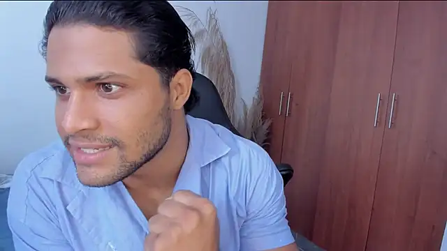 Evansdark1 online show from April 2, 9:32 pm