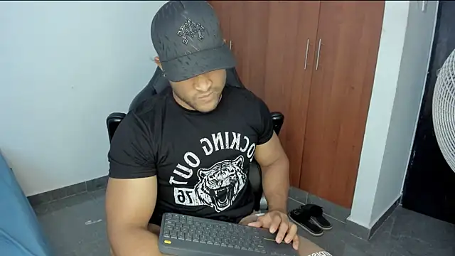 Evansdark1 online show from April 14, 10:15 pm