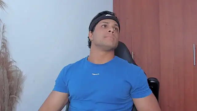 Evansdark1 online show from March 25, 10:19 pm