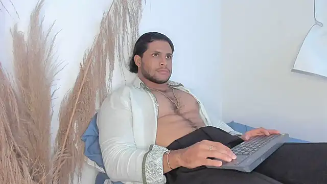 Evansdark1 online show from February 26, 10:43 pm