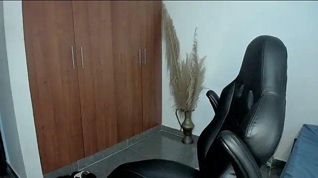 Evansdark1 online show from April 24, 11:07 pm