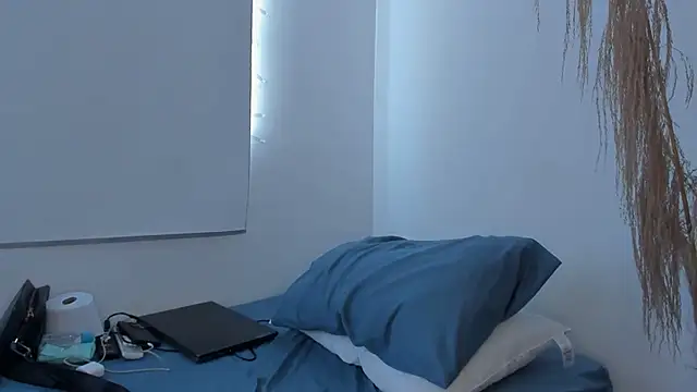 Evansdark1 online show from March 18, 10:21 pm