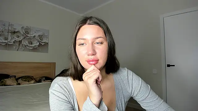 synop sis online show from September 12, 10:15 am