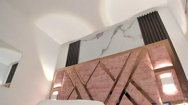 kandy bronw online show from October 22, 1:38 am