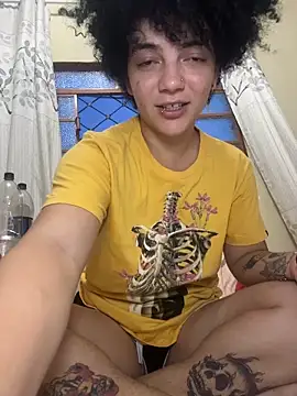 CamillyBlum online show from November 17, 10:25 pm