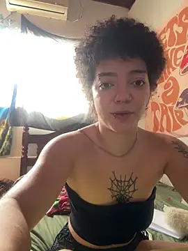 Snapshot of CamillyBlum chatting on June 9, 5:03 pm CamillyBlum online show from June 9, 5:03 pm