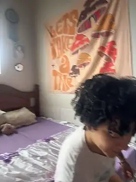 CamillyBlum online show from December 3, 4:06 pm