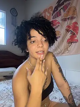 CamillyBlum online show from December 4, 9:36 pm