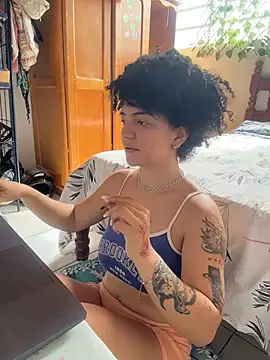 CamillyBlum online show from November 27, 6:08 pm