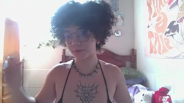 CamillyBlum online show from March 16, 8:22 pm