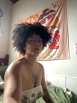 CamillyBlum online show from March 5, 7:43 pm