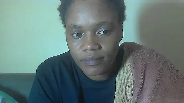 sexythae32 online show from December 16, 6:50 am