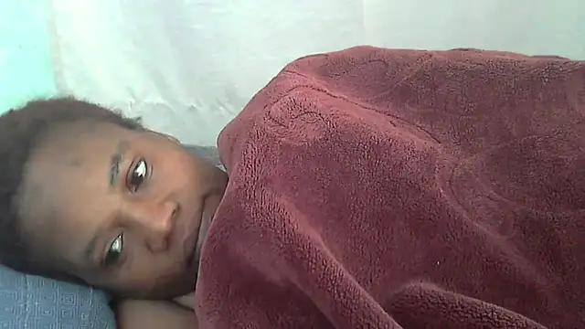 Snapshot of sexythae32 chatting on September 19, 4:05 am sexythae32 online show from September 19, 4:05 am