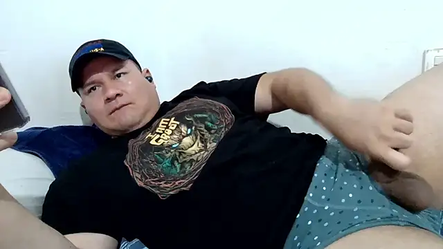 Snapshot of fuckynations chatting on June 6, 8:25 pm fuckynations online show from June 6, 8:25 pm