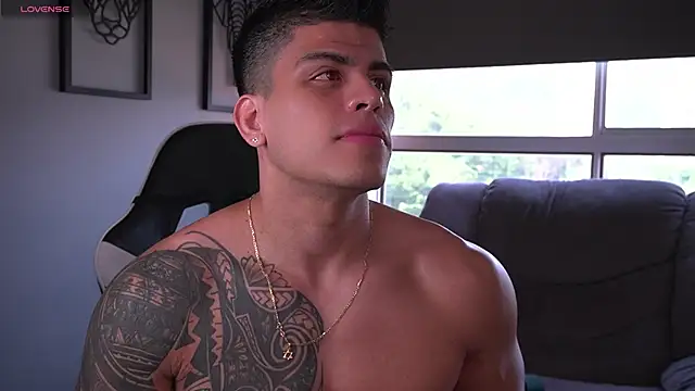 tyler muscle1 online show from September 21, 1:16 pm