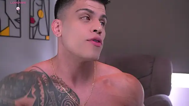 tyler muscle1 online show from February 24, 4:52 pm